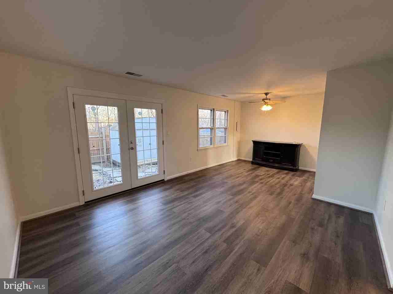 12335 Woodlawn Ct - Photo 3 of 18