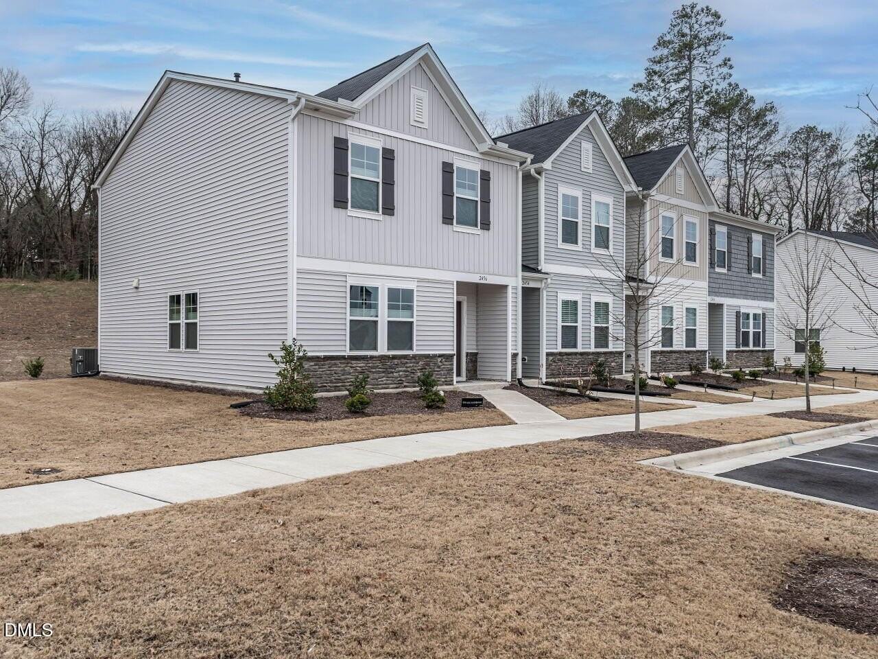 2456 Tonoloway Dr - Photo 2 of 44