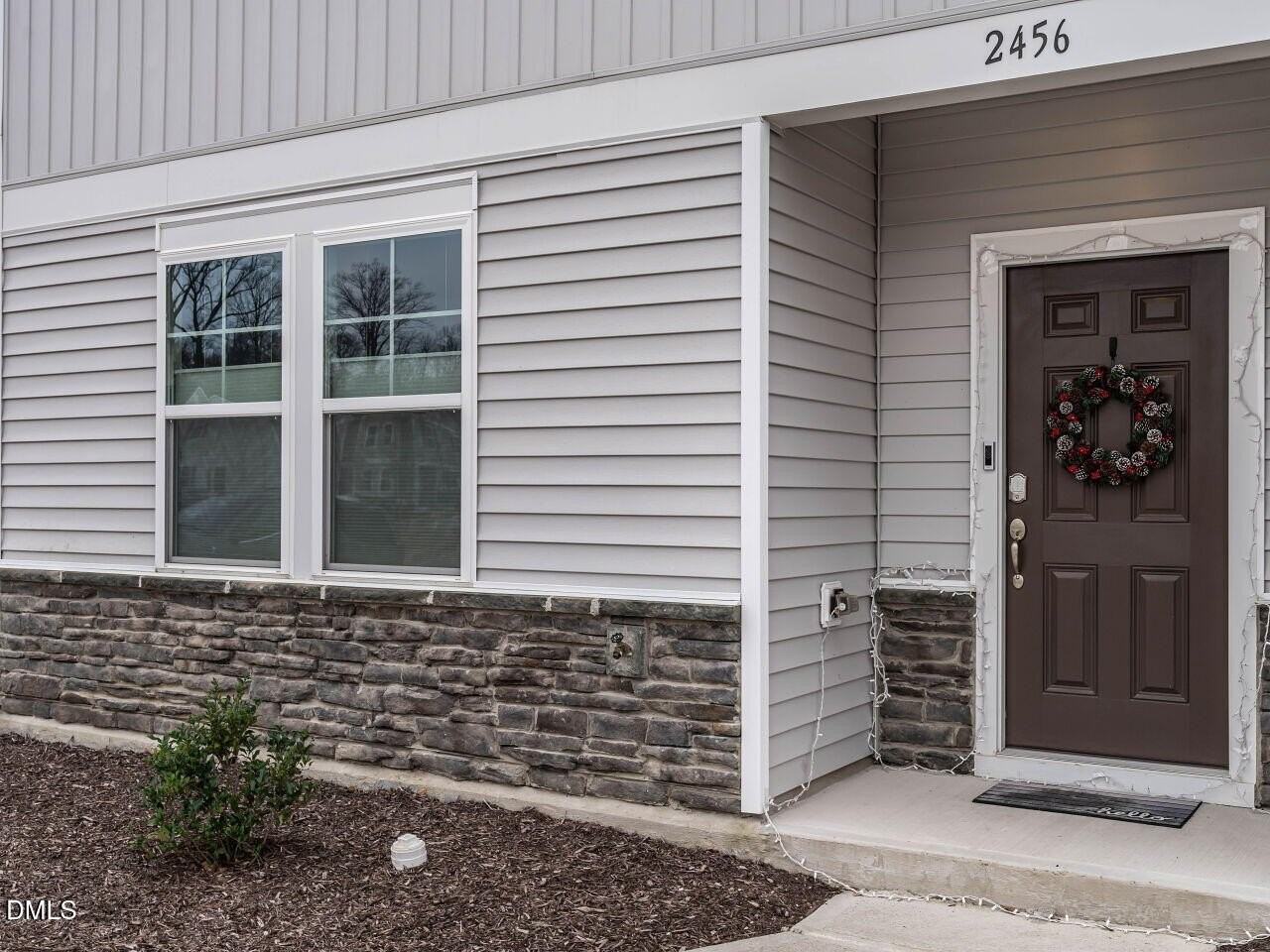 2456 Tonoloway Dr - Photo 3 of 44