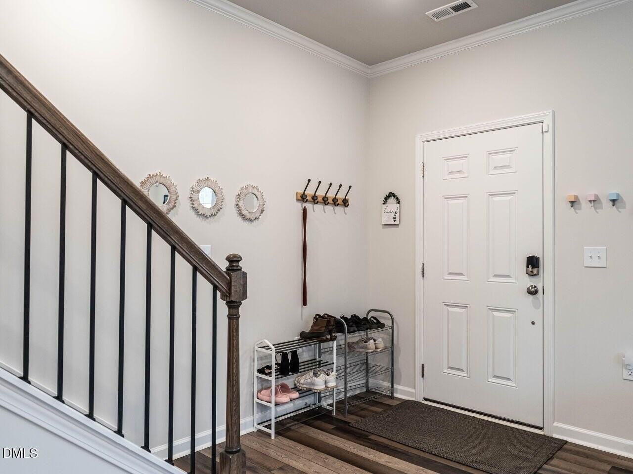 2456 Tonoloway Dr - Photo 4 of 44