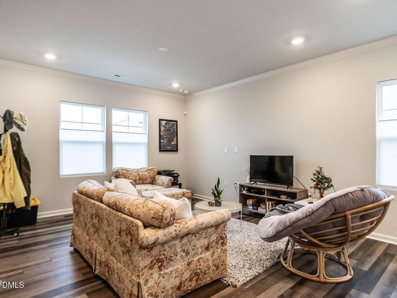 2456 Tonoloway Dr - Photo 6 of 44