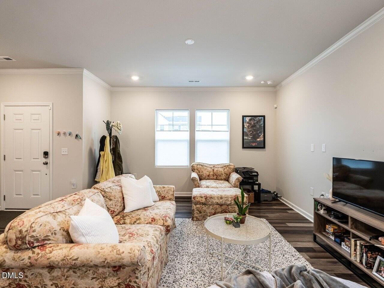 2456 Tonoloway Dr - Photo 7 of 44