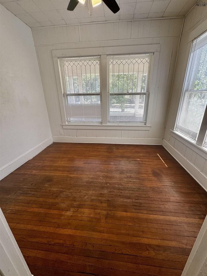 1104 Polk St #A - Photo 4 of 10