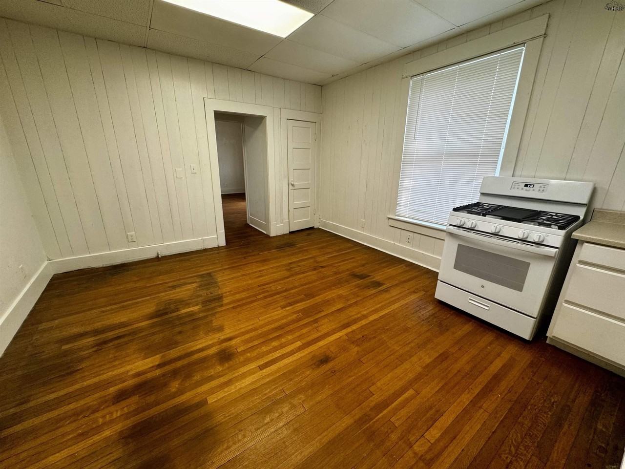 1104 Polk St #A - Photo 6 of 10