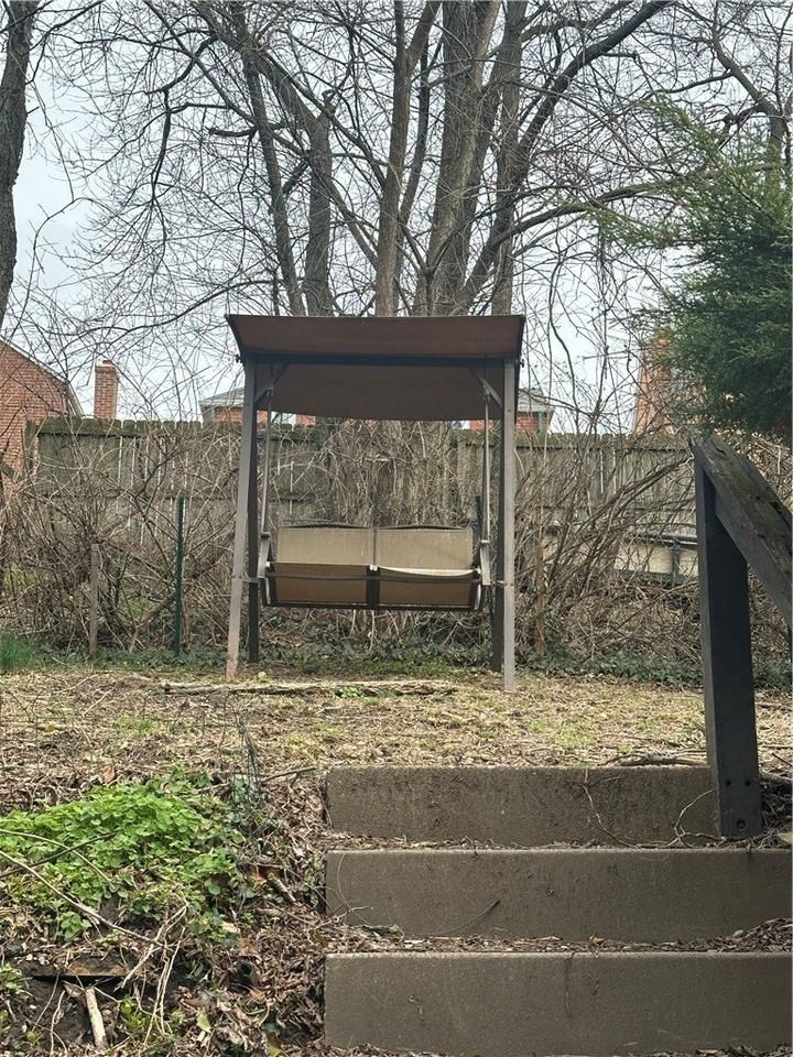 647 Dunster St - Photo 3 of 23