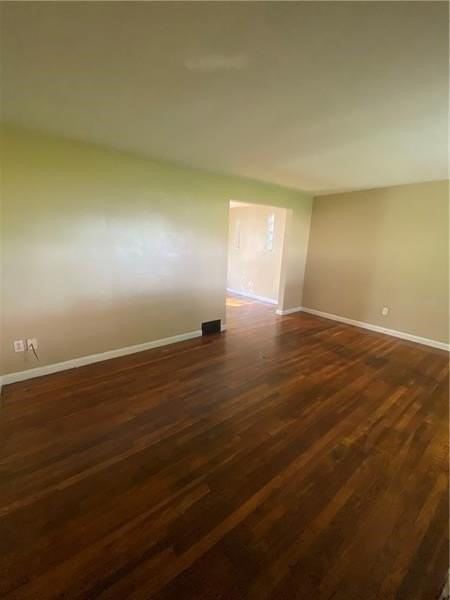 2047 Chalfant St - Photo 2 of 24