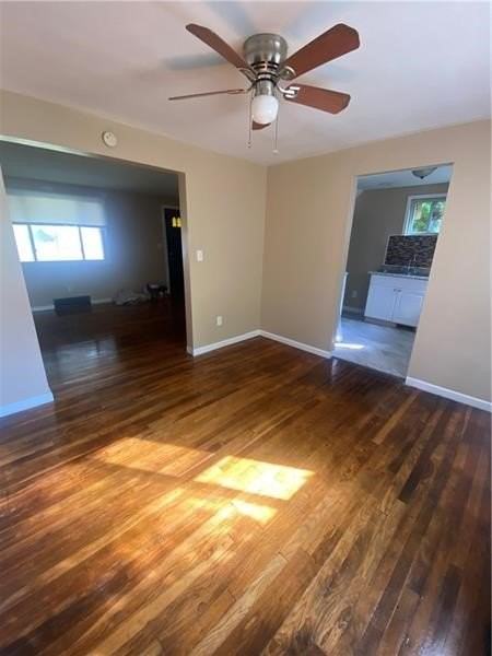 2047 Chalfant St - Photo 4 of 24