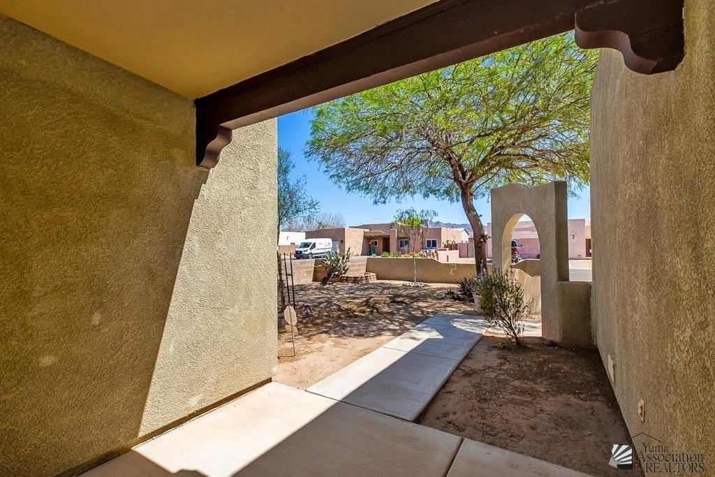 11626 S Dorothy Dr - Photo 3 of 24