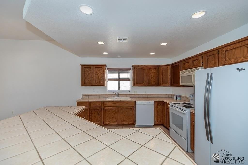 11626 S Dorothy Dr - Photo 6 of 24