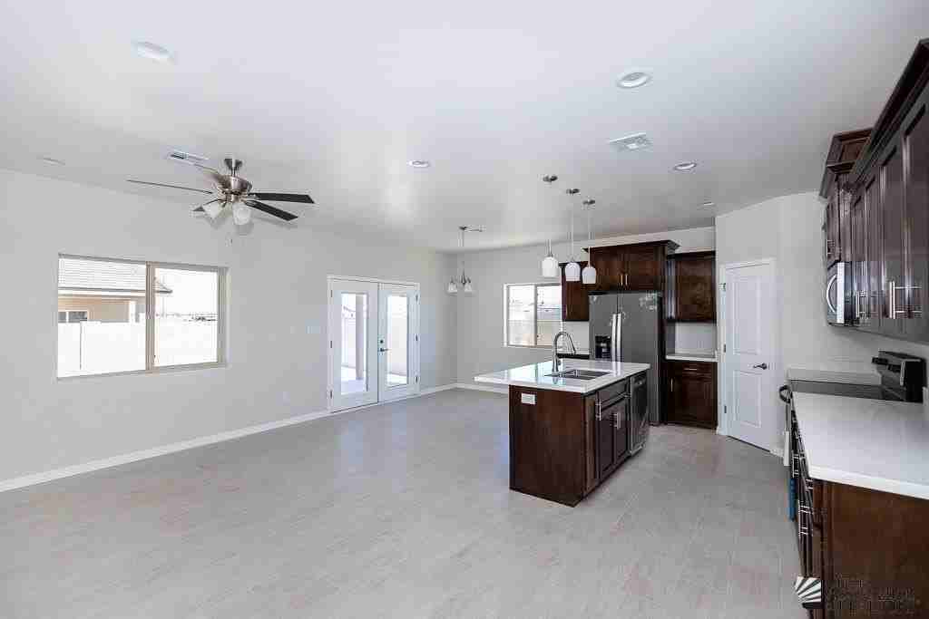 10688 E 45th St - Photo 2 of 19