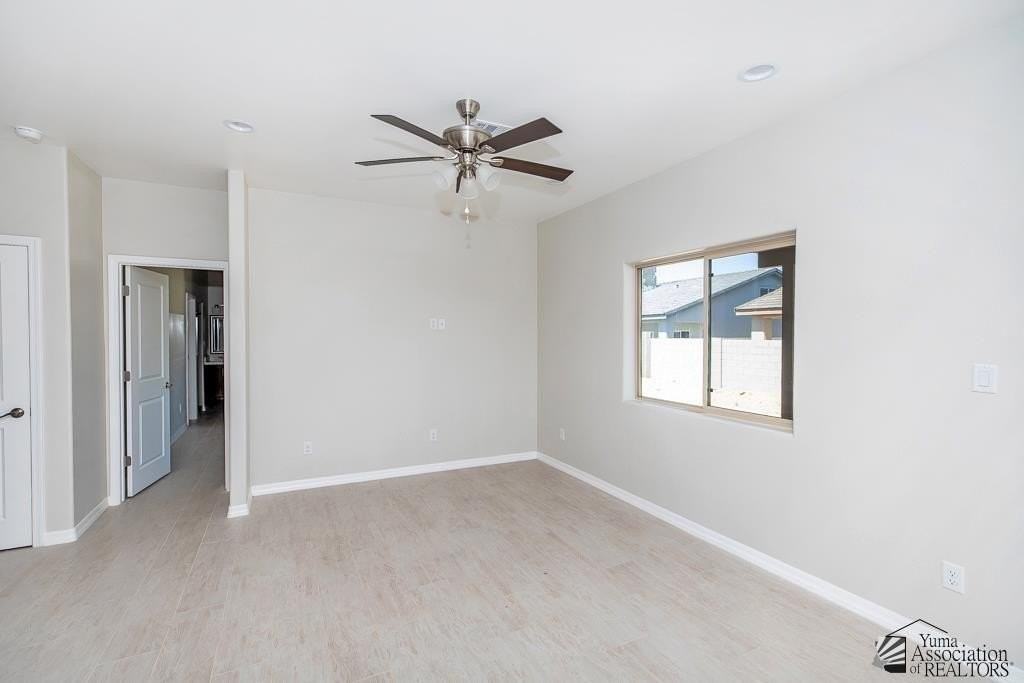 10688 E 45th St - Photo 6 of 19