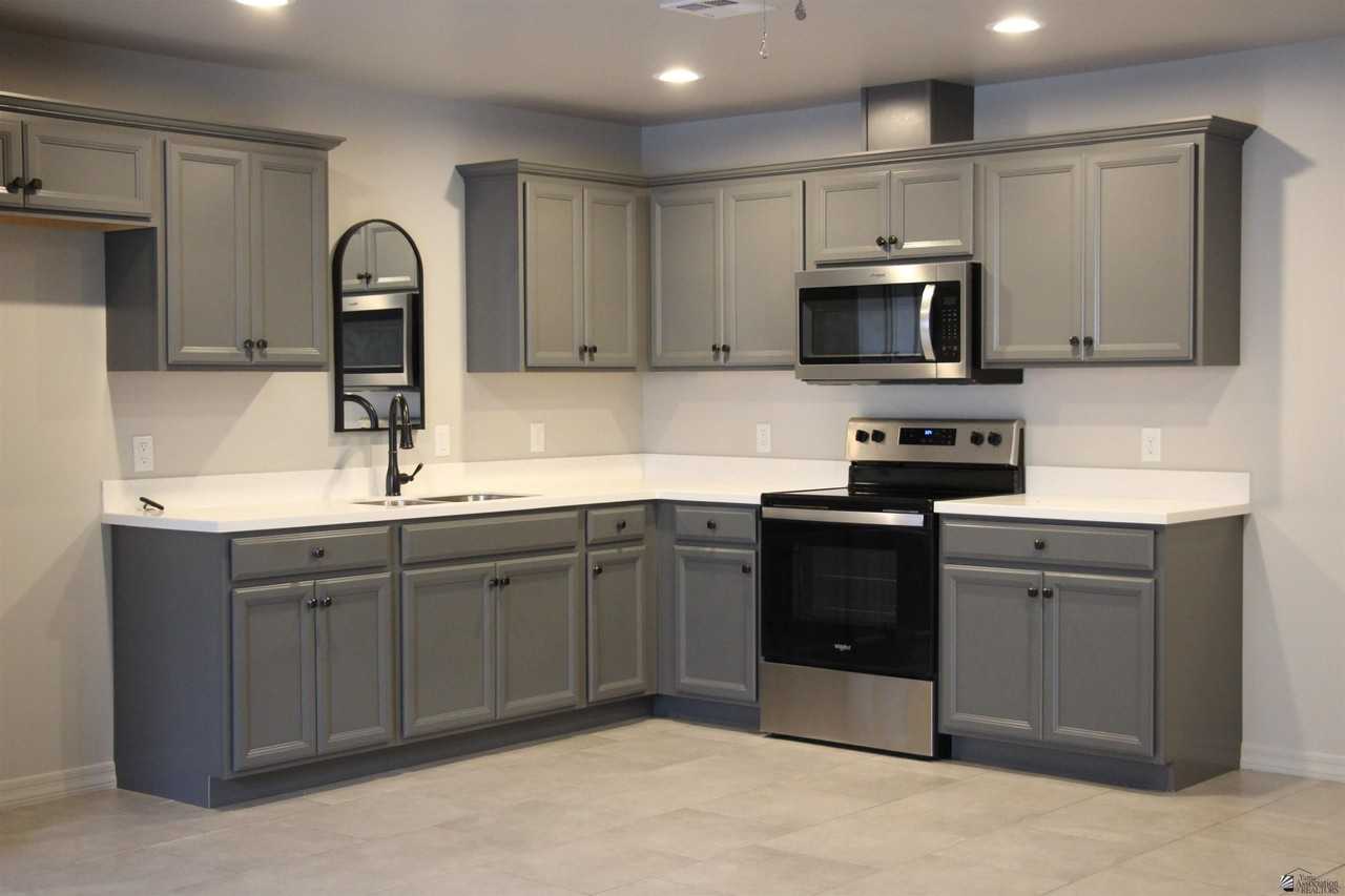 692 S 13th Ave Unit A #A - Photo 4 of 12