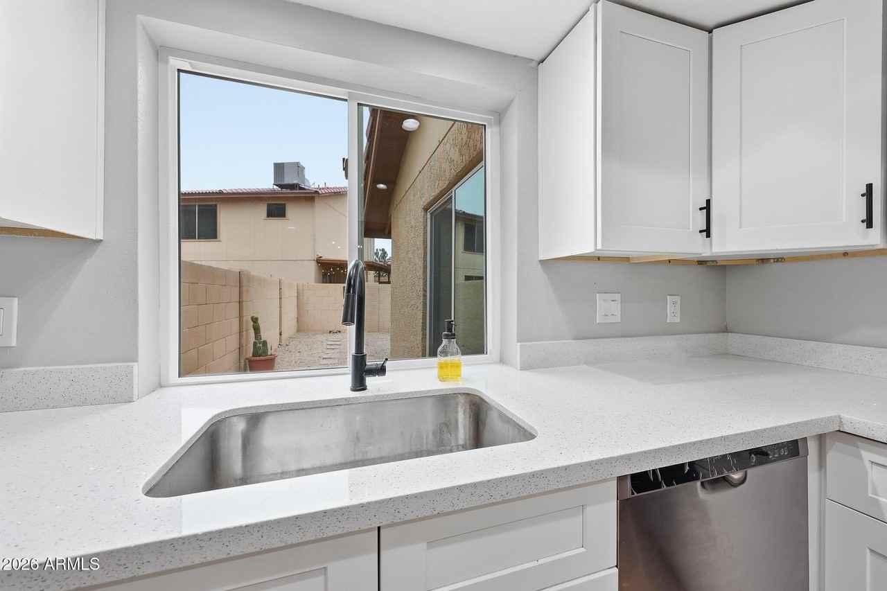 14837 N 25th Dr Unit 13 - Photo 4 of 14