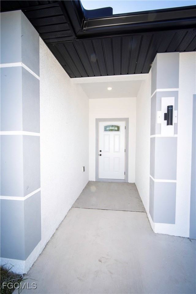 18141 Wintergarden Ave - Photo 3 of 50