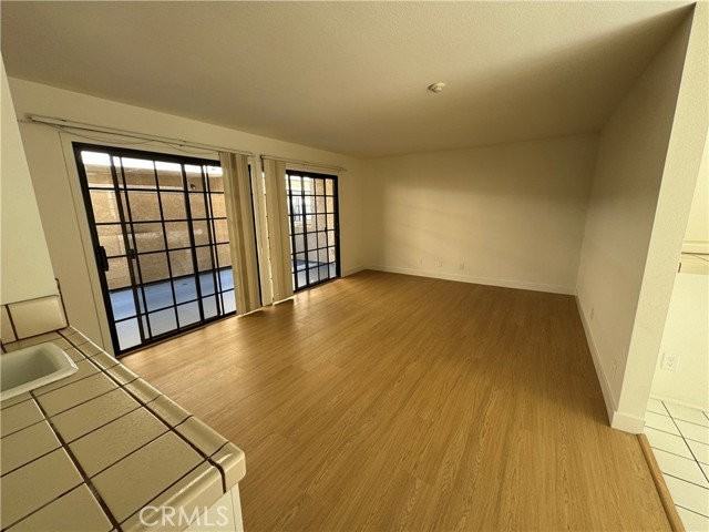 526 S Catalina Ave - Photo 6 of 8