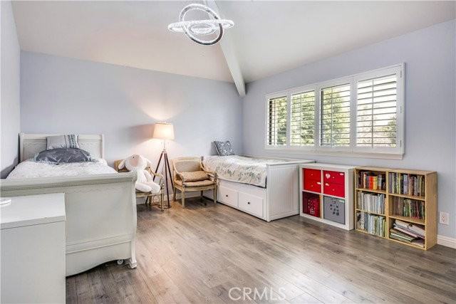 16 Monterey Ct - Photo 4 of 8