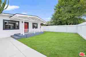 featured image of 915 Palms Blvd