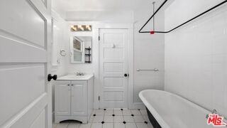 915 Palms Blvd - Photo 7 of 8