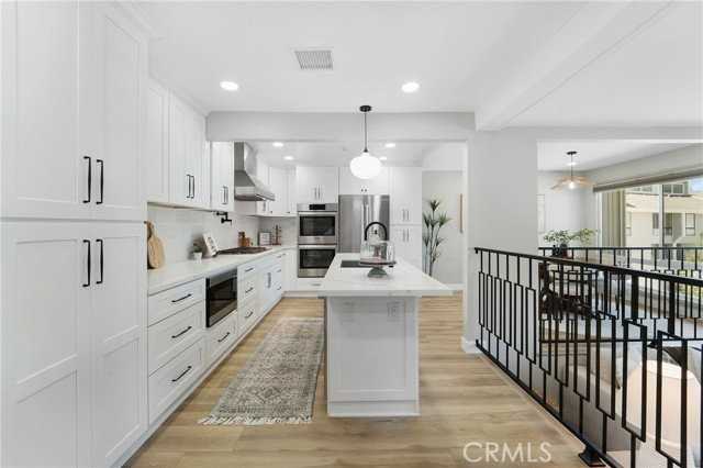 6 Barlovento Ct - Photo 3 of 8