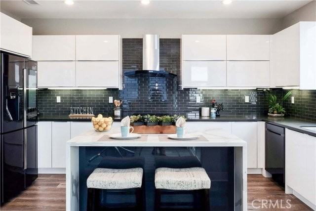 2068 Maple Ave #C - Photo 3 of 7