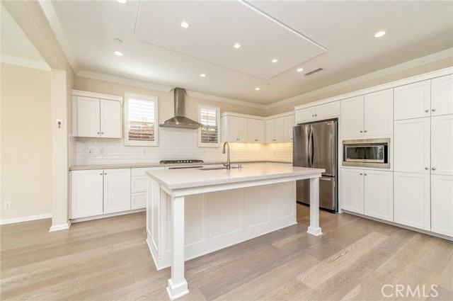 93 Decker - Photo 4 of 6