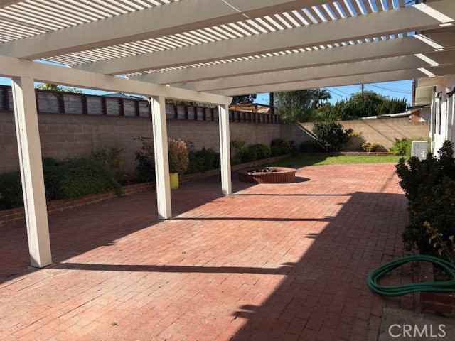 1605 Minorca Dr - Photo 2 of 8