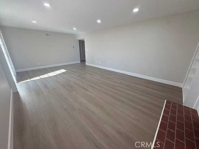 1605 Minorca Dr - Photo 5 of 8