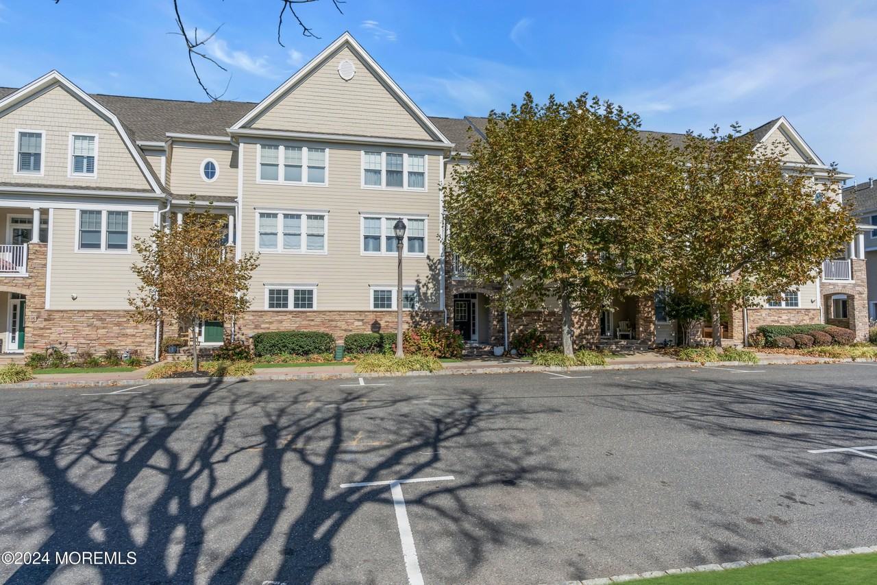 9 Madison Ave - Photo 2 of 29