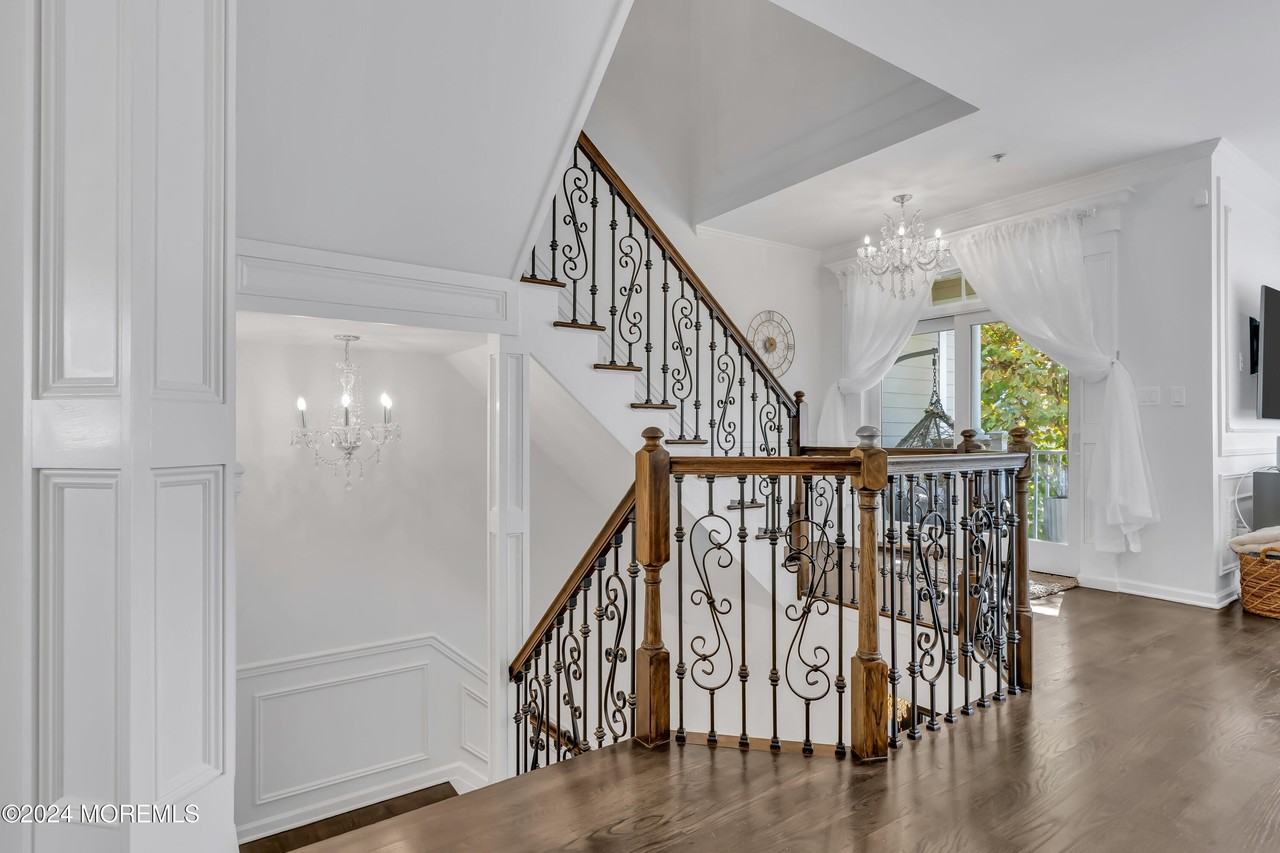 9 Madison Ave - Photo 3 of 29