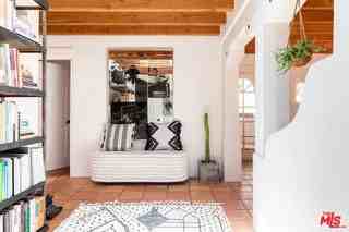 3539 Canon Dr - Photo 4 of 8