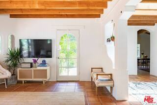 3539 Canon Dr - Photo 5 of 8