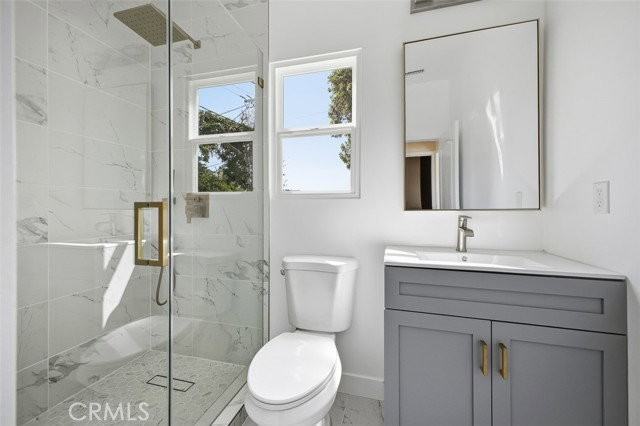 1431 Montgomery Ave - Photo 2 of 8