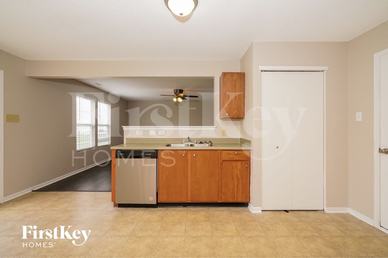 8324 Centenary Dr - Photo 6 of 15