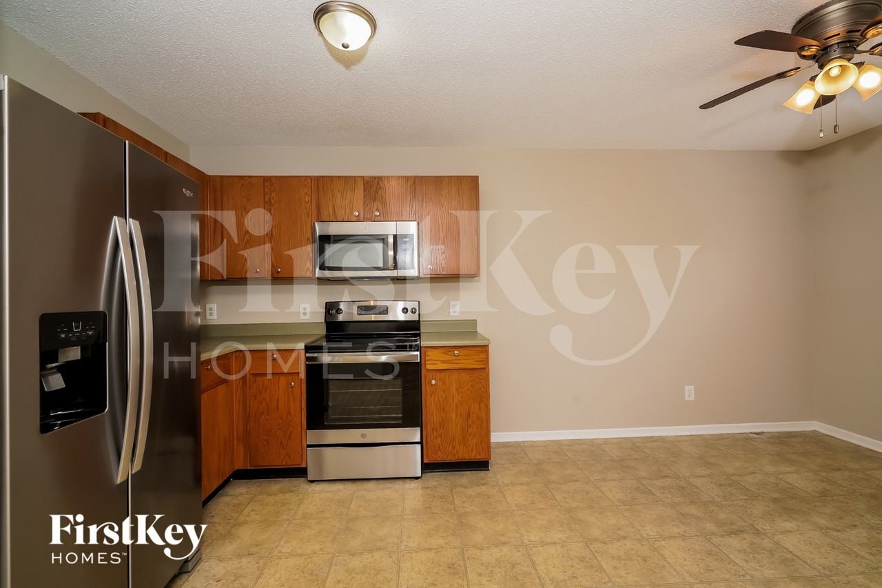 8324 Centenary Dr - Photo 7 of 15