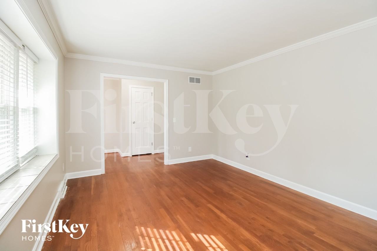 2006 Red Forest Rd - Photo 7 of 15