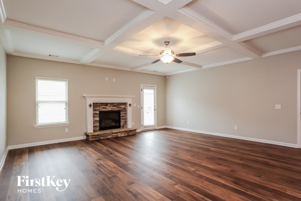 4511 Silver Pointe - Photo 2 of 15