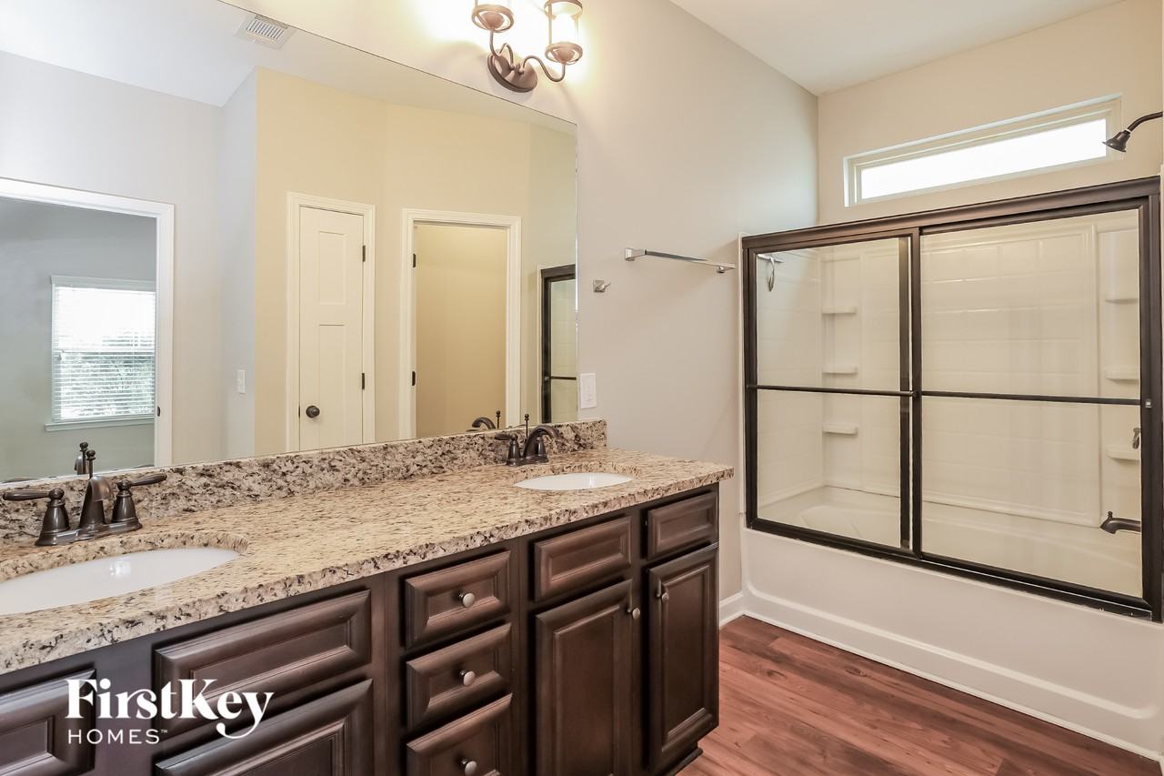 4511 Silver Pointe - Photo 7 of 15