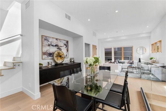 1035 1/2 N Vista St - Photo 4 of 8