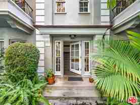 1321 N Hayworth Ave #C - Photo 1 of 1