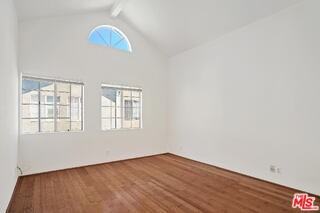 850 N Poinsettia Pl #3 - Photo 7 of 8