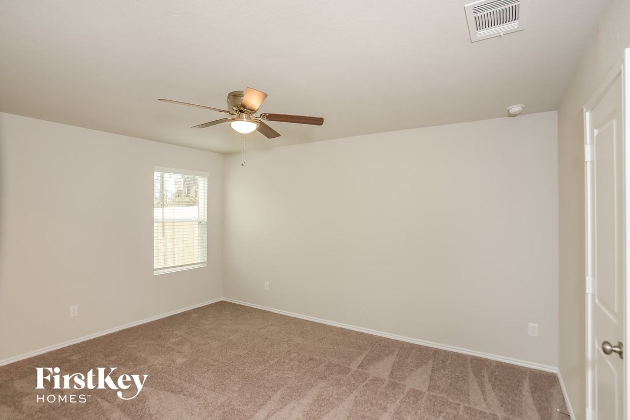 1814 Morse Way - Photo 6 of 15