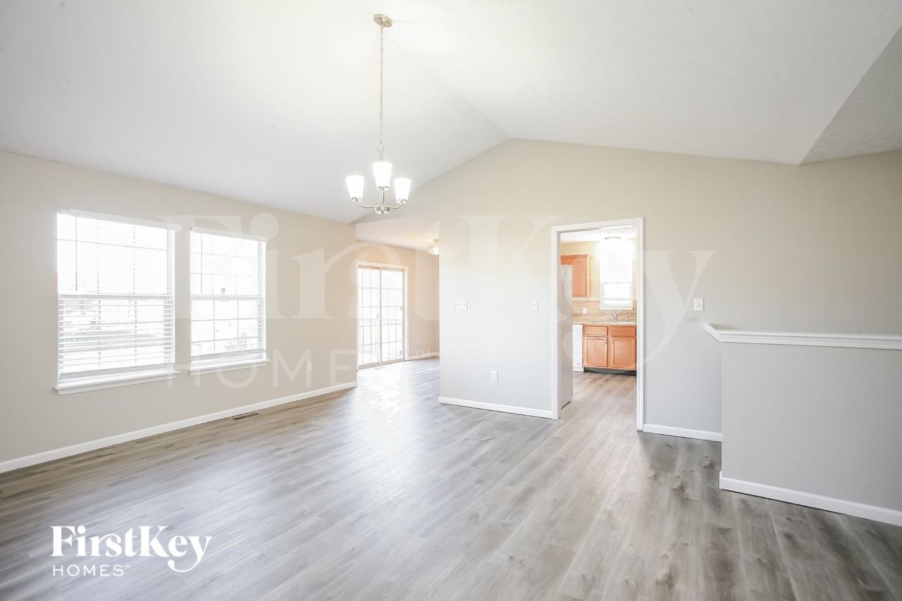 3057 Sholty Ct - Photo 4 of 16