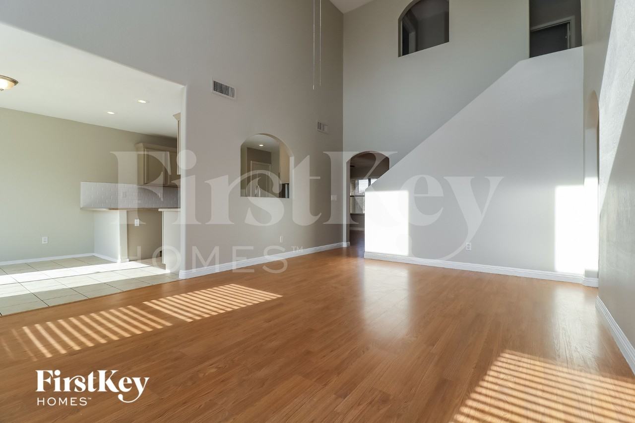 25193 W Cranston Pl - Photo 5 of 15