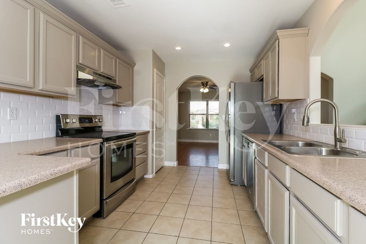 25193 W Cranston Pl - Photo 6 of 15