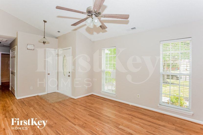 4685 Falcon Chase Dr Sw - Photo 4 of 15