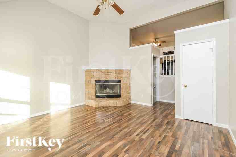 1912 Nw 62nd Ter - Photo 3 of 15