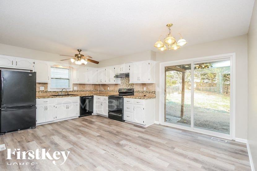 1912 Nw 62nd Ter - Photo 4 of 15