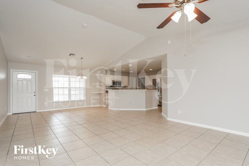 2908 51st St Sw - Photo 3 of 15