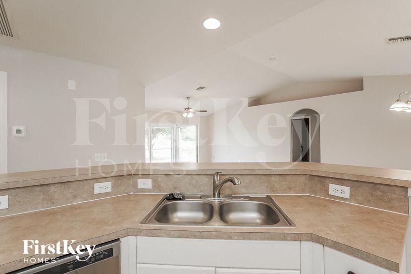 2908 51st St Sw - Photo 5 of 15