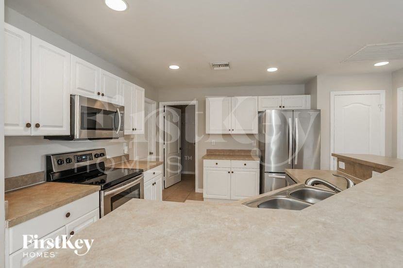 2908 51st St Sw - Photo 7 of 15